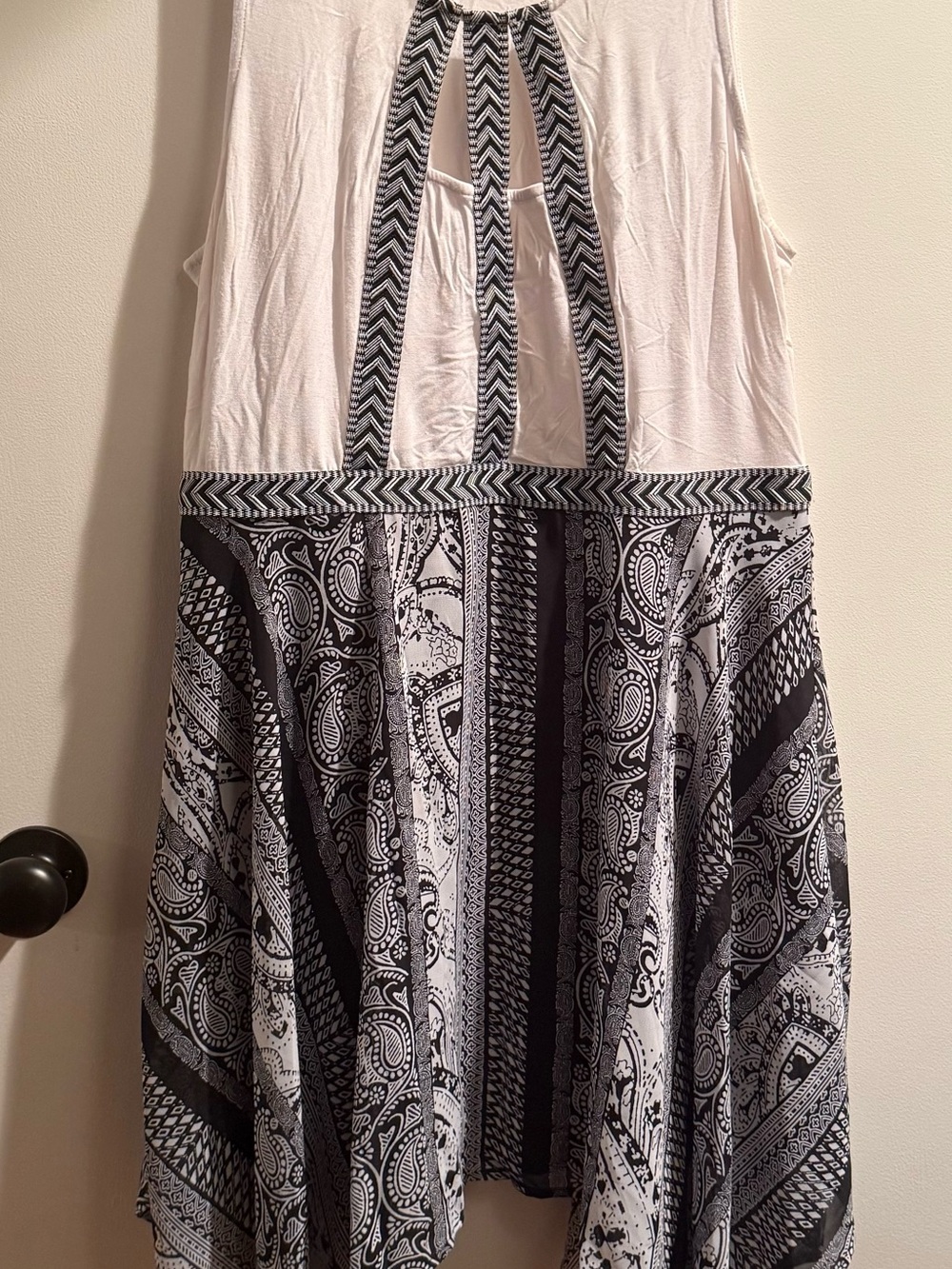 VENUS Black and White Asymmetrical Halter Dress